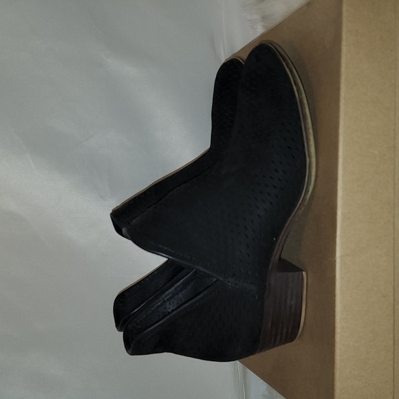 Lucky Brand Barcelo 7.5M - Picture 3 of 6